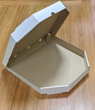 Коробка под пиццу 370х370х40 мм бело-бурый гофрокартон, скошенные углы