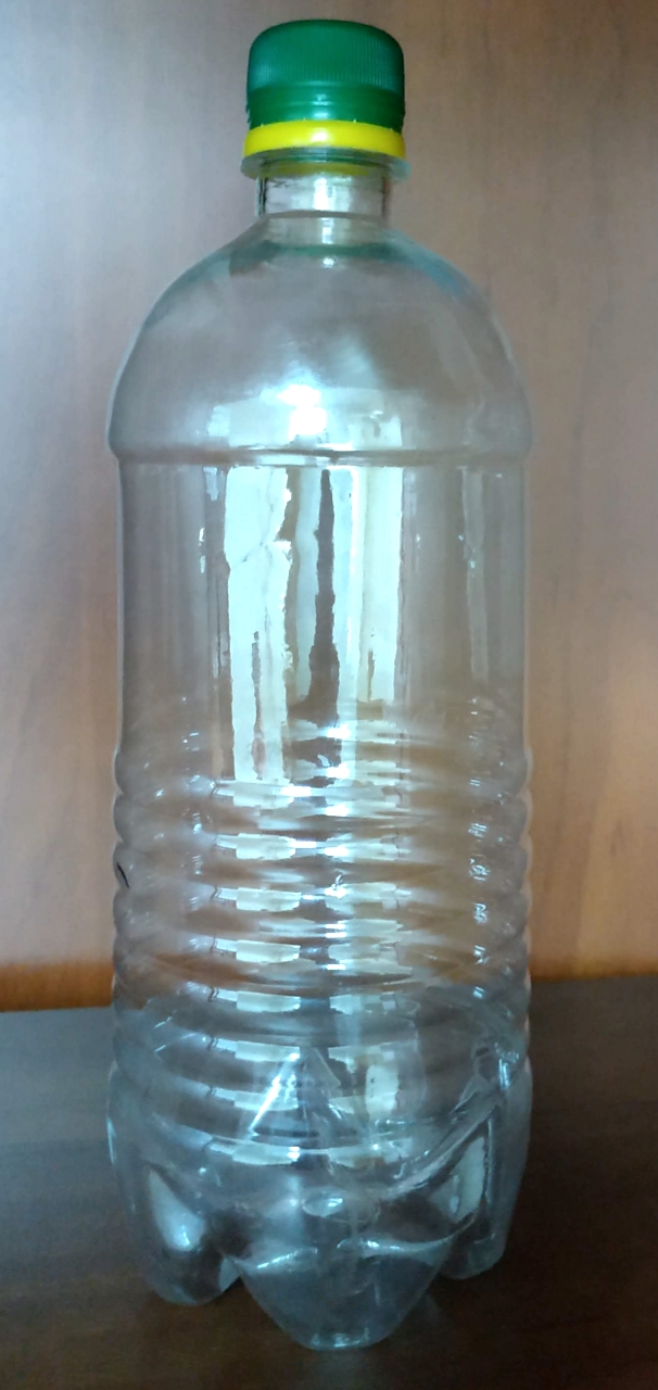 Бутылка ПЭТ 1 литр d 28 мм (крышка в комплекте)